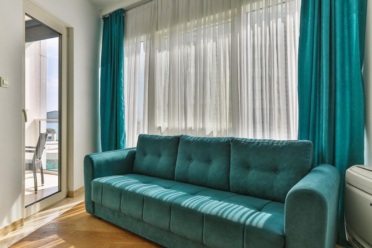 Luxury Montesun Apartments Budva Buitenkant foto