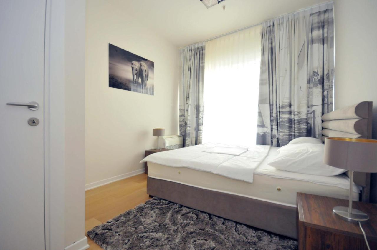 Luxury Montesun Apartments Budva Buitenkant foto