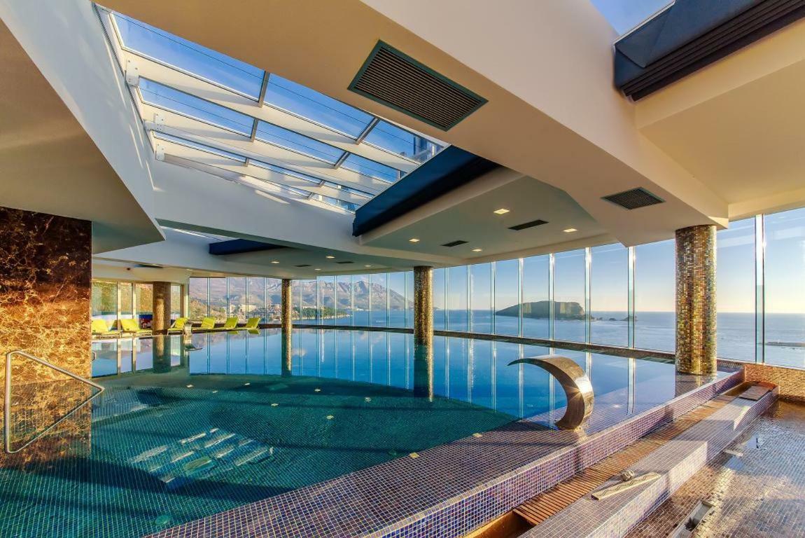 Luxury Montesun Apartments Budva Buitenkant foto
