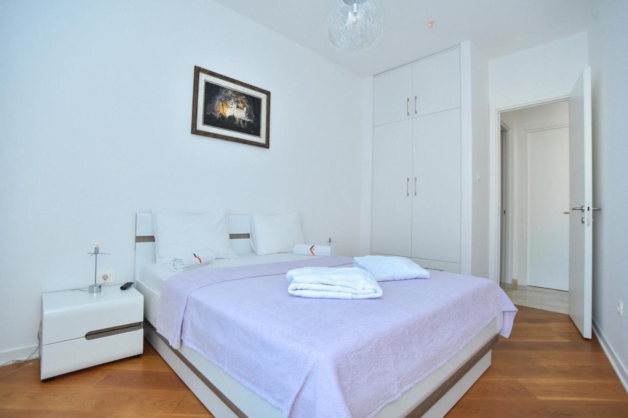Luxury Montesun Apartments Budva Buitenkant foto
